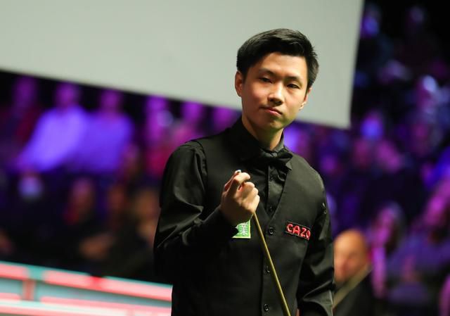 该档期非常适合赖特这类具有个人风格的导演，没有大片竞争，也不需要考虑太多颁奖季因素